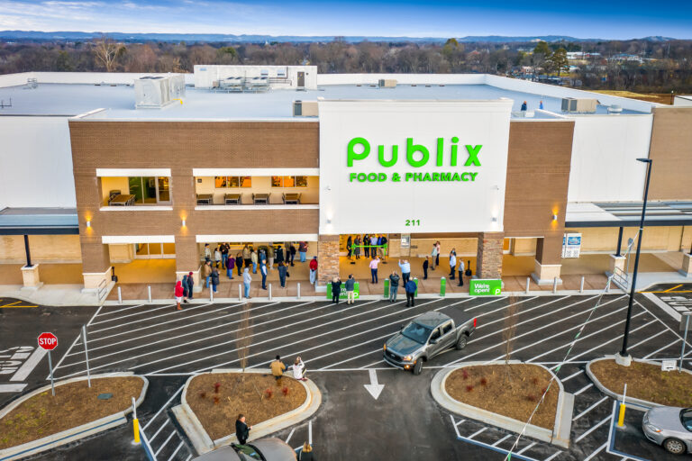 New Gallatin Publix opens